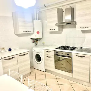 apartment-daniele.hotelinveneto.com/